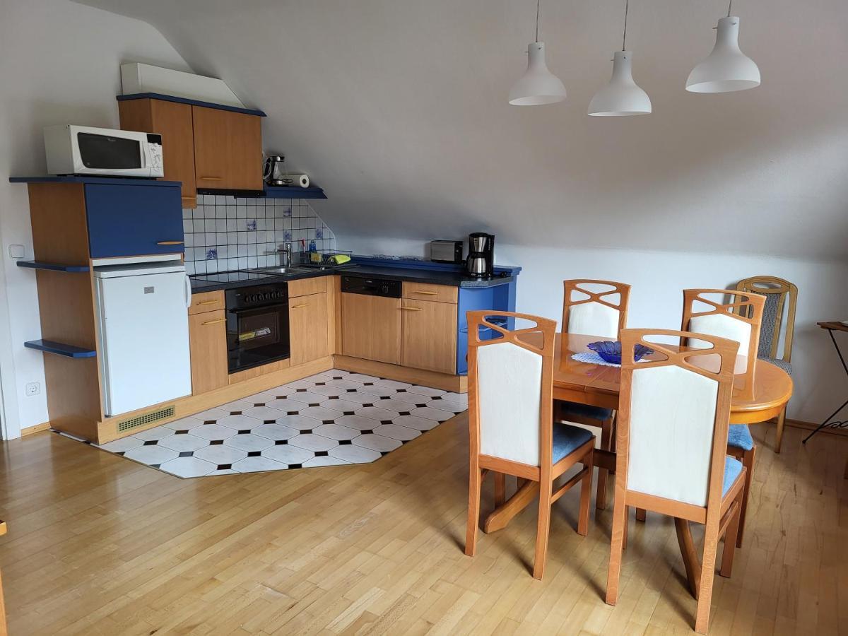 Ferienwohnung Ramsbacher フェルデン・アム・ヴェルターゼー エクステリア 写真